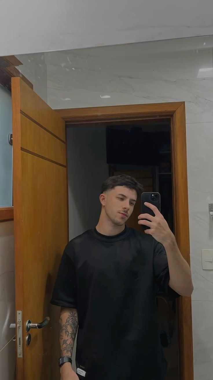 <em>Andres L</em>